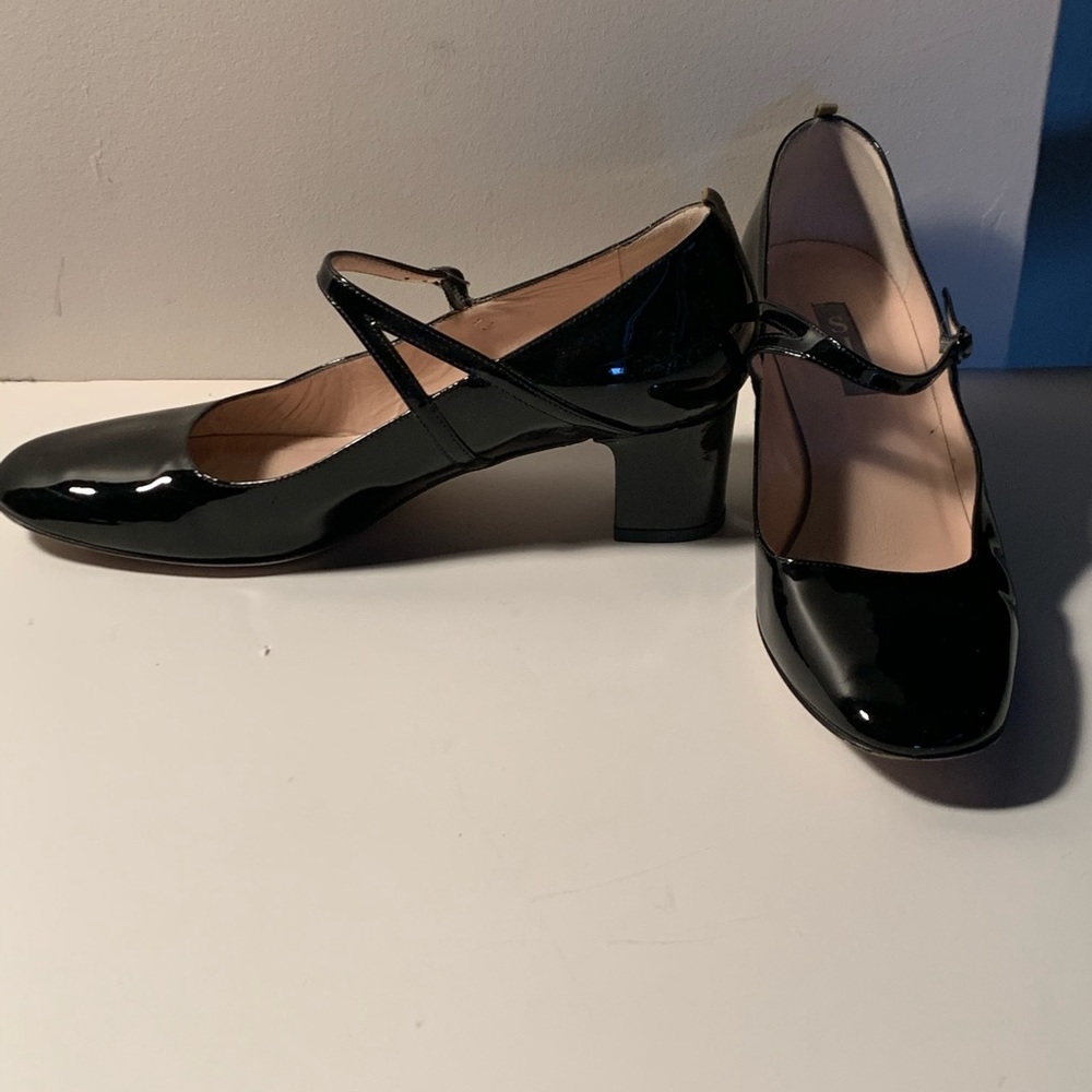 SJP by Sarah Jessica Parker patent leather pump.